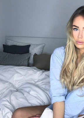 Проститутка Ария